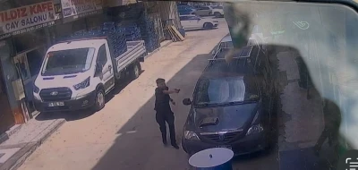 Yan bakma y&uuml;z&uuml;nden silahla b&ouml;yle vurdu...
