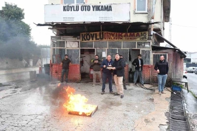 Yangın ihbarına giden itfaiyecileri pastayla karşıladılar
