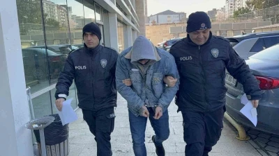 Yanlış kişiyi darbeden kafes d&ouml;v&uuml;ş&ccedil;&uuml;s&uuml; tutuklandı
