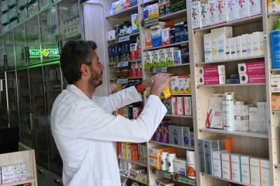 Yapay zekadan ilaç tavsiyesi alan vatandaşlara eczacı uyarısı
