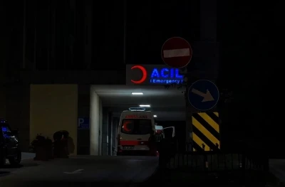 Yaralı şekilde hastane önüne atıldı, polis harekete geçti
