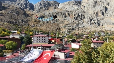 Yarasa Adam’dan nefes kesen atlama!
