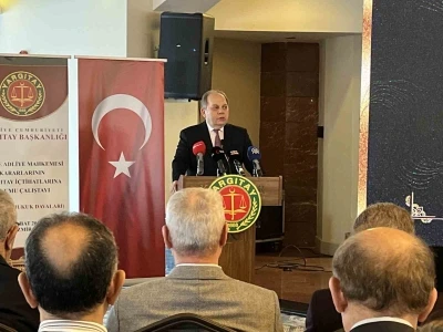 Yargıtay ve BAM &uuml;yeleri İzmir&rsquo;de buluştu: Yargıda &lsquo;i&ccedil;tihat uyumu&rsquo; masada
