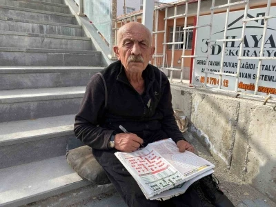 Yarım asırdır her g&uuml;n bulmaca &ccedil;&ouml;z&uuml;yor

