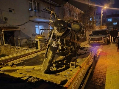 Yarışa katıldı ama polisten ka&ccedil;amadı
