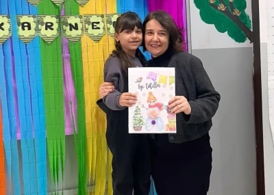 Yarıyıl tatili başladı, İzmir&rsquo;de 721 bin 862 &ouml;ğrenci karne sevinci yaşadı
