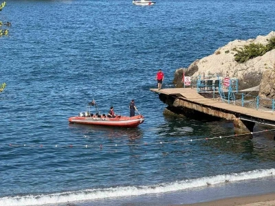 Yasağa rağmen girdiği denizde kaybolan vatandaşı arama &ccedil;alışmaları ikinci g&uuml;n&uuml;nde
