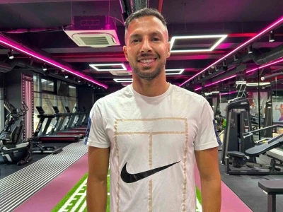 Yasin &Ouml;ztekin, transfer iddialarını yalanladı
