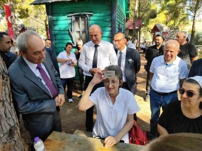 Yaşlılar gençlere taş çıkarttı
