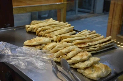 Yaşlıların s&uuml;tle, gen&ccedil;lerin sade t&uuml;kettiği Balkan lezzeti: Bani&ccedil;ka
