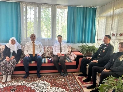 Yatağan Kaymakamı İlhan, şehit annesini unutmadı
