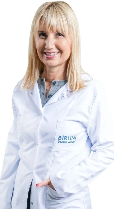 Yatmadan &ouml;nce telefona bakanlara uzmanından uyarı: "Beyniniz size oyun oynuyor"
