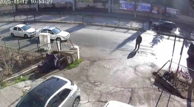 Yaya geçidinde 5 gün arayla yaşanan iki kaza kamerada
