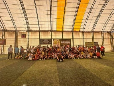 Yaz Kur’an kursu öğrencilerine halı saha turnuvası