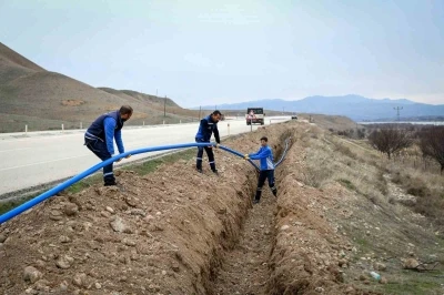 Yazıhan Boyaca ve Cendere&rsquo;ye 2 bin 700 metre i&ccedil;me suyu hattı
