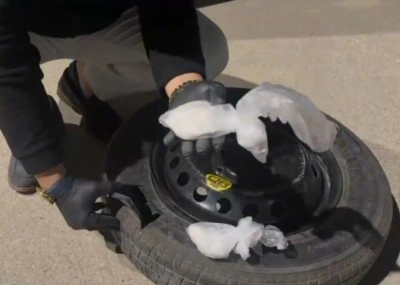 Yedek lastikten uyuşturucu çıktı: 2 tutuklama