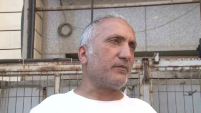 Yemek yerken altın kesesini d&uuml;ş&uuml;rd&uuml;, durumu fark eden ş&uuml;pheli altınları alıp kayıplara karıştı
