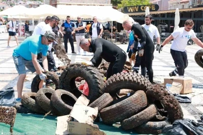 Yeni Fo&ccedil;a&rsquo;da denizden &ccedil;ıkanlar şaşırttı
