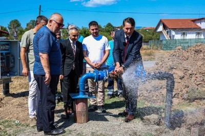 Yeni kaynak ile Hendek’in iki mahallesine 132 metre derinlikten kaliteli içme suyu
