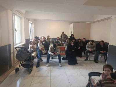 Yeni yıla g&uuml;nler n&uuml;fus m&uuml;d&uuml;rl&uuml;klerinde yoğunluk yaşanıyor
