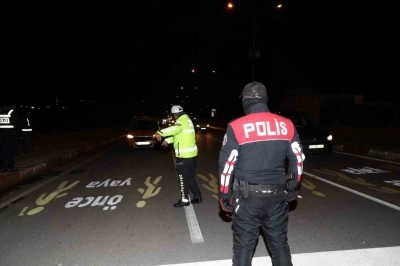 Yeni yıla g&uuml;venle: Erzincan&rsquo;da kapsamlı yılbaşı tedbirleri
