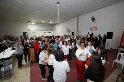 Yenik&ouml;y&rsquo;de şalvar gecesine b&uuml;y&uuml;k ilgi
