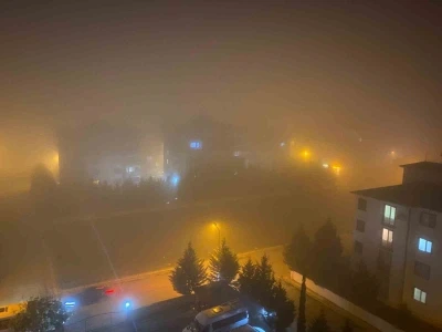 Yenişehir&rsquo;de sis etkili oldu, g&ouml;r&uuml;ş mesafesi 1 metreye kadar d&uuml;şt&uuml;
