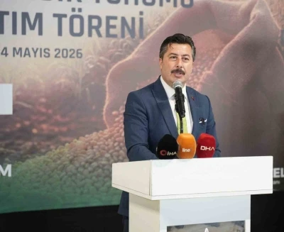 Yenişehir&rsquo;de &uuml;reticiye dev destek: 750 &ccedil;ift&ccedil;iye silajlık mısır tohumu dağıtıldı
