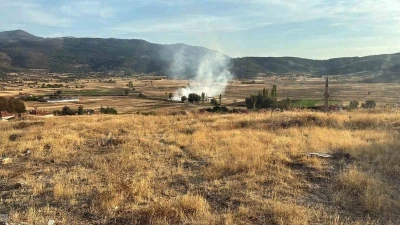 Yeşilova’da arazi yangını
