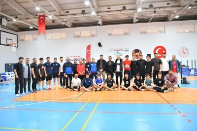 Yeşilyurt Belediyesi 3. Ayak Tenisi Turnuvası coşkulu başlangı&ccedil;la start aldı
