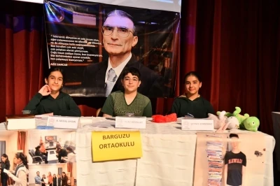 Yeşilyurt&rsquo;ta &ouml;ğrenciler "başarının sırrını" m&uuml;nazara ile tartıştı
