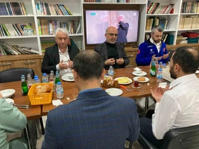 Yetim &ccedil;ocuklara y&ouml;nelik iftar programı d&uuml;zenlendi
