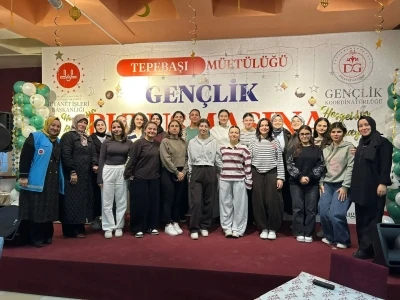 Yetimler ve işitme engelli &ouml;ğrenciler iftarda buluştu
