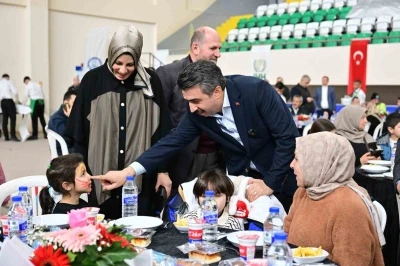 Yıldırım&rsquo;da şefkat iftarı
