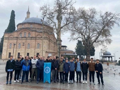 Yıldırımlı gen&ccedil;lerden tarihi yolculuk
