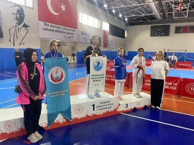&rsquo;Yıldız Kız-Erkek Taekwondo İl Birinciliği&rsquo; tamamlandı
