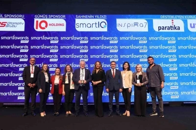 Yılın ekibine Smart-i Awards 2025’te altın ödül
