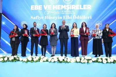 Yılın hemşireleri &ouml;d&uuml;llendirildi
