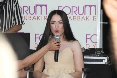 Yıllardır bugünü hayal ediyordu: Mutlu Kaya 10 yıl sonra sahneye çıktı
