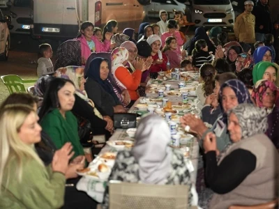 Yılmaz’a Kozluyazı’da miting gibi karşılama
