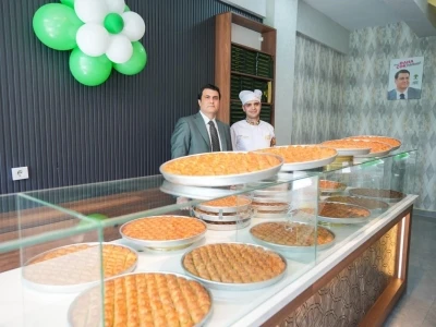 Yılmaz bir s&ouml;z&uuml;n&uuml; daha yerine getirdi
