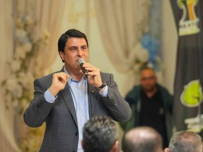 Yılmaz, &ccedil;alışma arkadaşlarıyla iftar sofrasında buluştu

