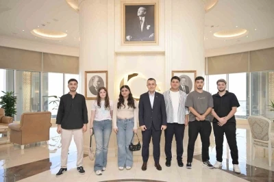 YKS’de dereceye giren öğrencilere Esenyurt Belediyesi’nden İtalya ödülü
