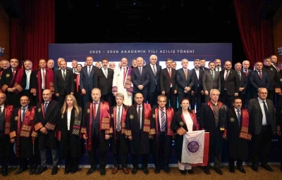 YÖK Başkanı Özvar’ın katılımıyla gerçekleşen 2025-2026 akademik yılı büyük bir coşkuyla başladı
