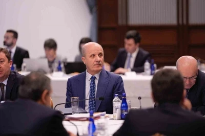 Y&Ouml;K Başkanı &Ouml;zvar: "T&uuml;rk y&uuml;ksek&ouml;ğretimi olarak &uuml;zerimize d&uuml;şen sorumluluğu yerine getirmeye devam edeceğiz"
