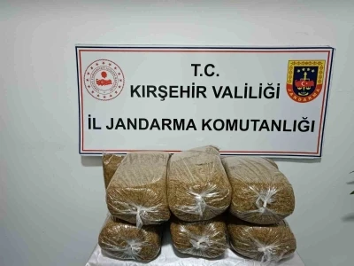 Yolcu otobüsünde 42 kilo kaçak tütün ele geçirildi
