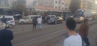 Yolun karşısına geçmeye çalışan yaşlı kadına tanker çarptı
