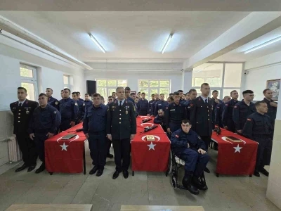 Yozgat&rsquo;ta 21 &ouml;zel gen&ccedil; bir g&uuml;nl&uuml;ğ&uuml;ne asker oldu
