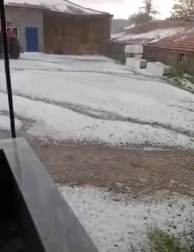 Yozgat&rsquo;ta sağanak ve dolu etkili oldu
