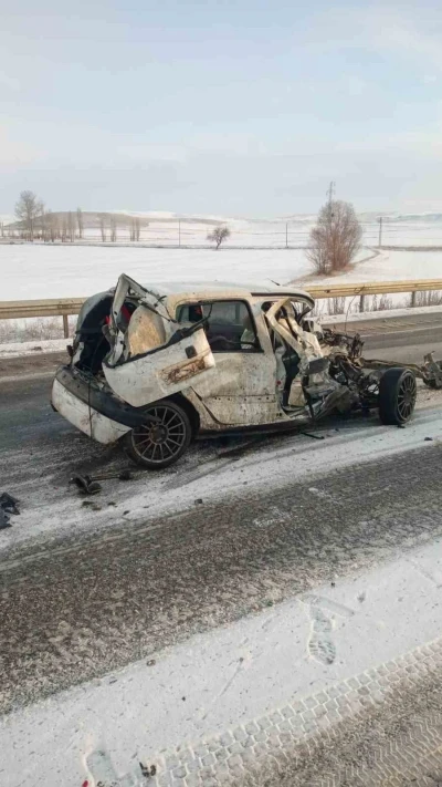 Yozgat&rsquo;ta zincirleme kazada 3 kişi yaralandı
